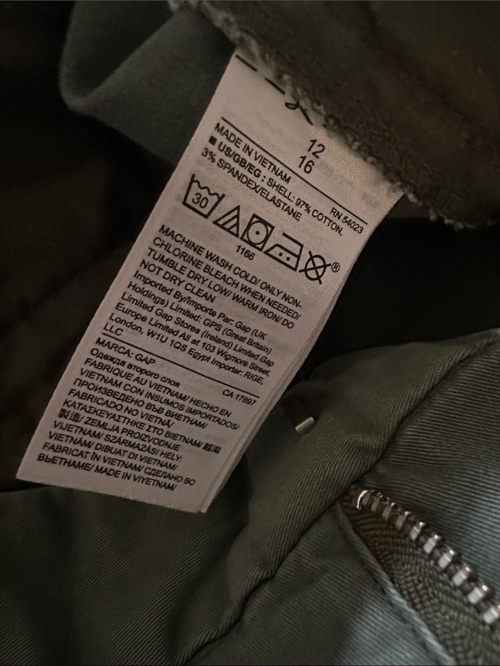 GAP Women's Olive Green Bermuda Shorts - Picture 5 of 5
